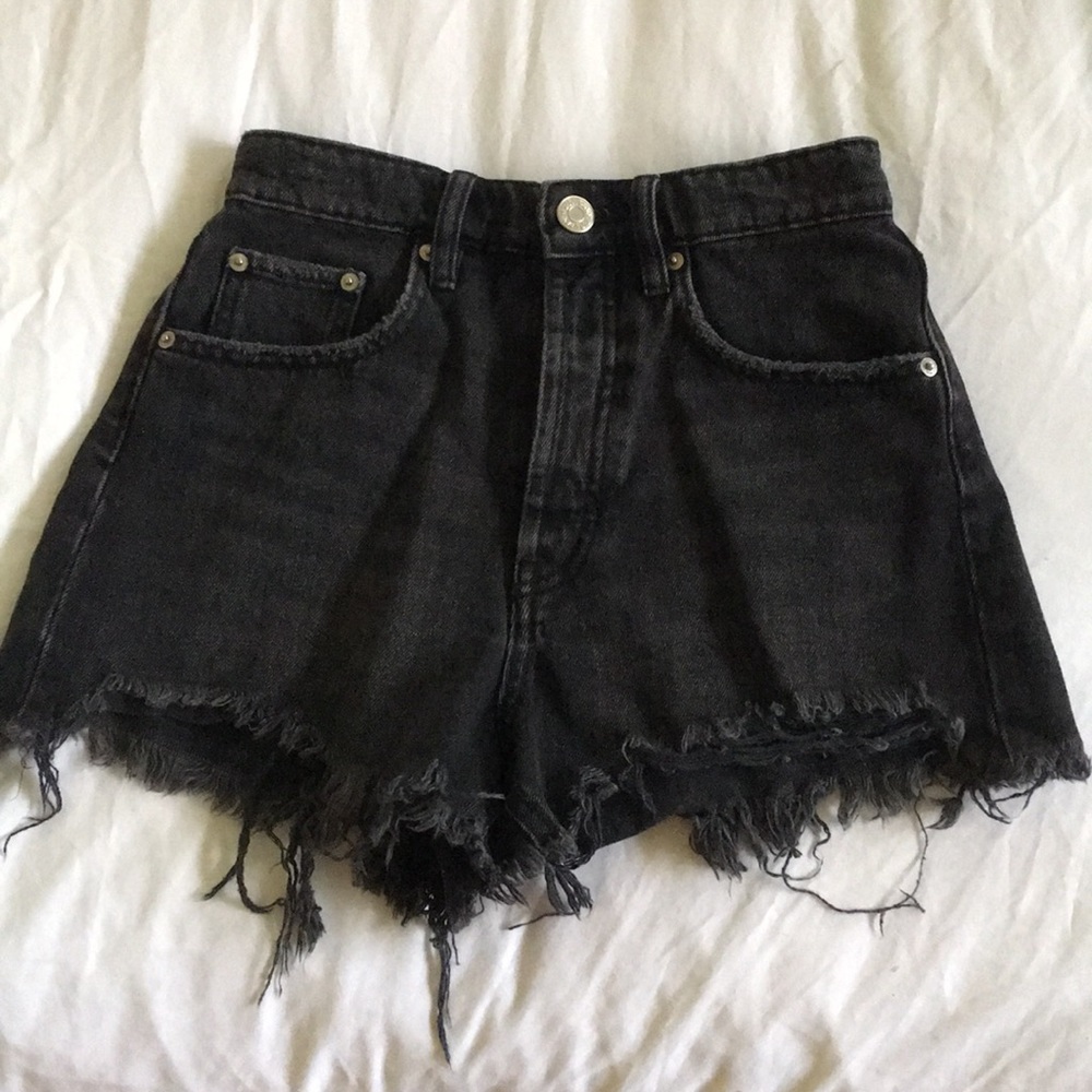 ZARA Black shorts